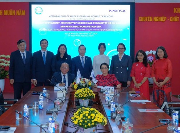 Phát triển nguồn nhân lực chất lượng cao cho ngành dược